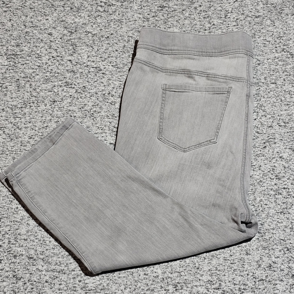 Torrid Crop Lean Cropped Jeans Gray High-rise, Skinny Pull-on Jeggings 2x